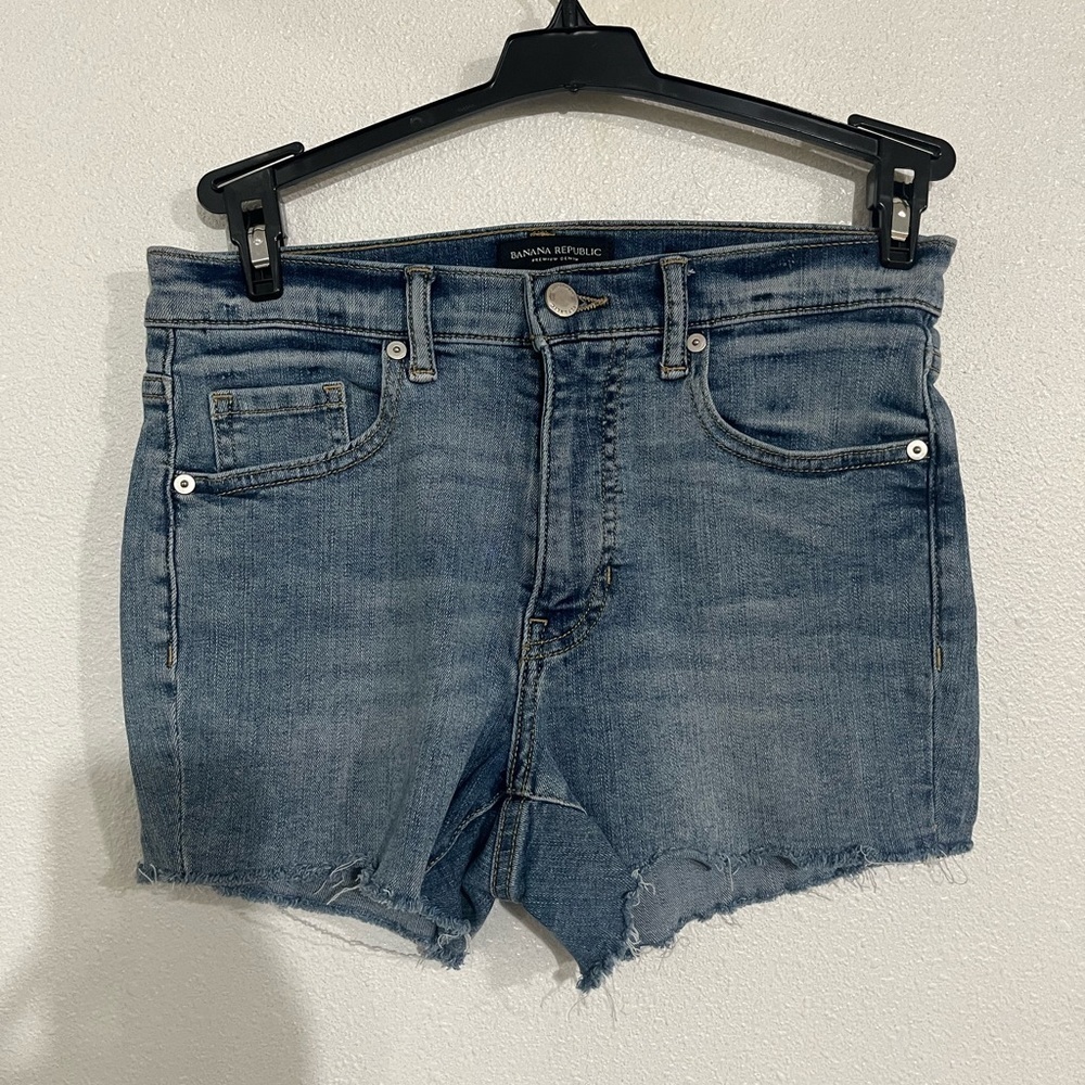 Banana republic premium denim high rice 3 inch shorts size 26P